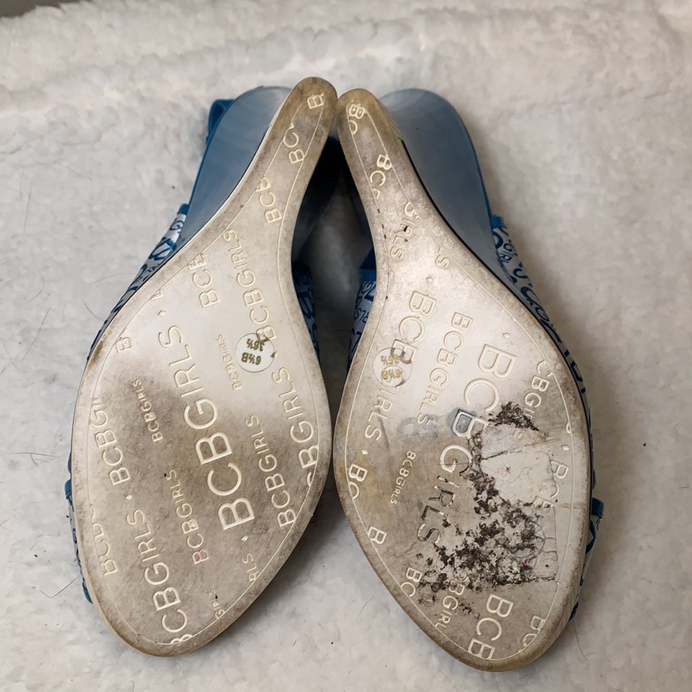 BCBG wedge slingback blue & white - Picture 7 of 8